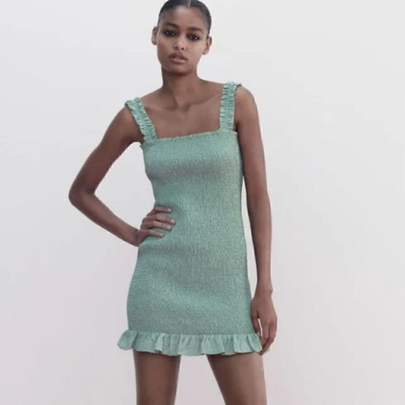 Zara Smocked Mint Green Ruffle Hem Dress Size Large - Picture 1 of 4